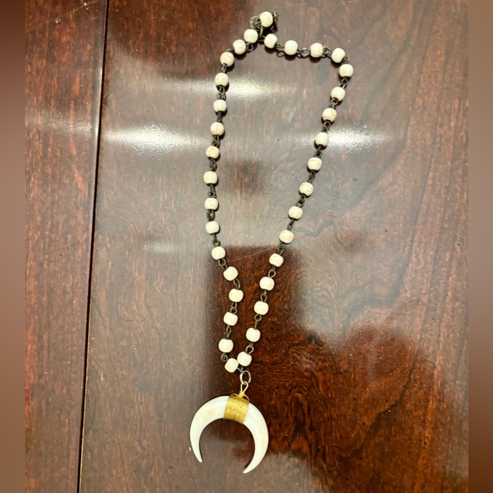 Raw & Rebellious Beaded Horn necklace